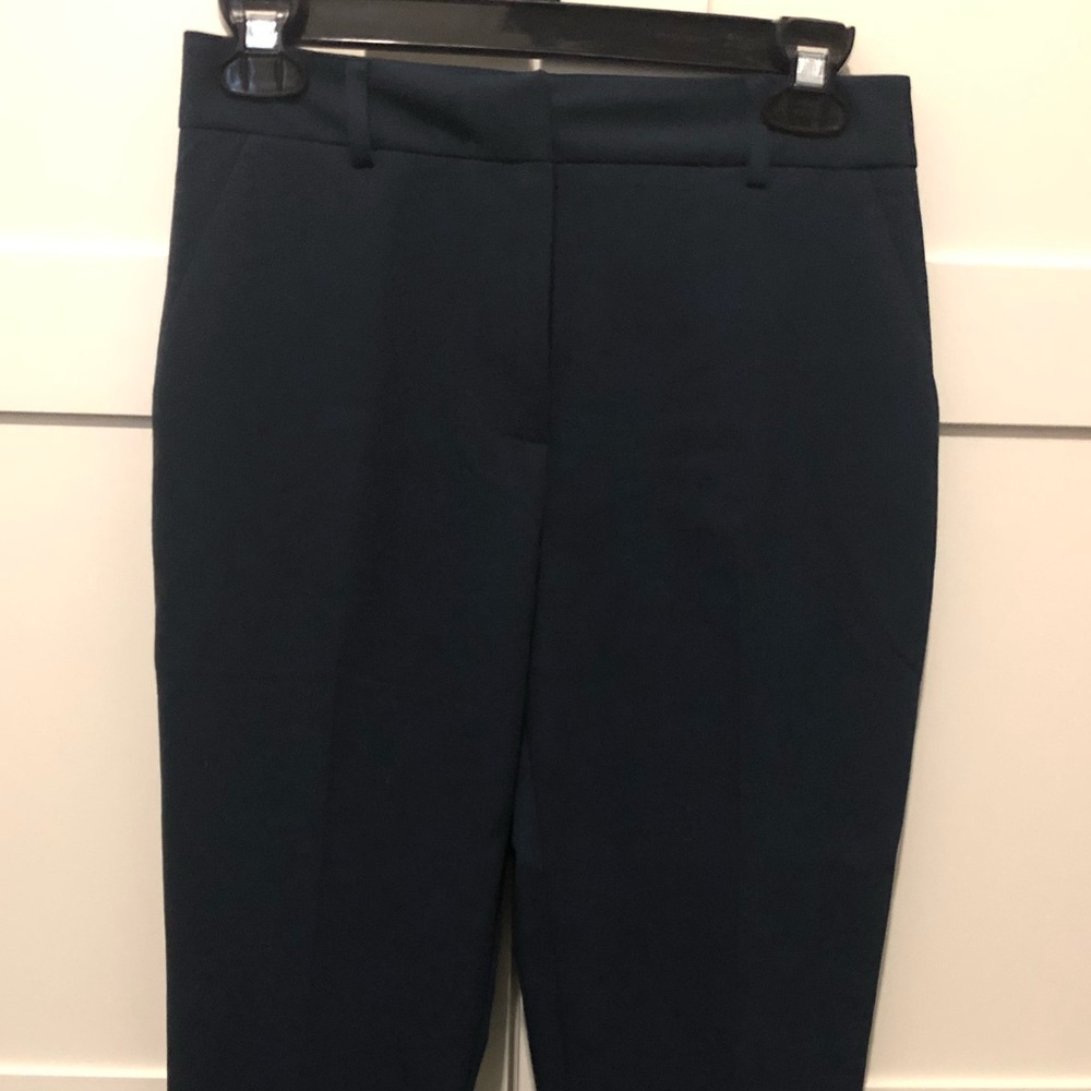 NWOT Forever 21 navy straight leg pants in XS